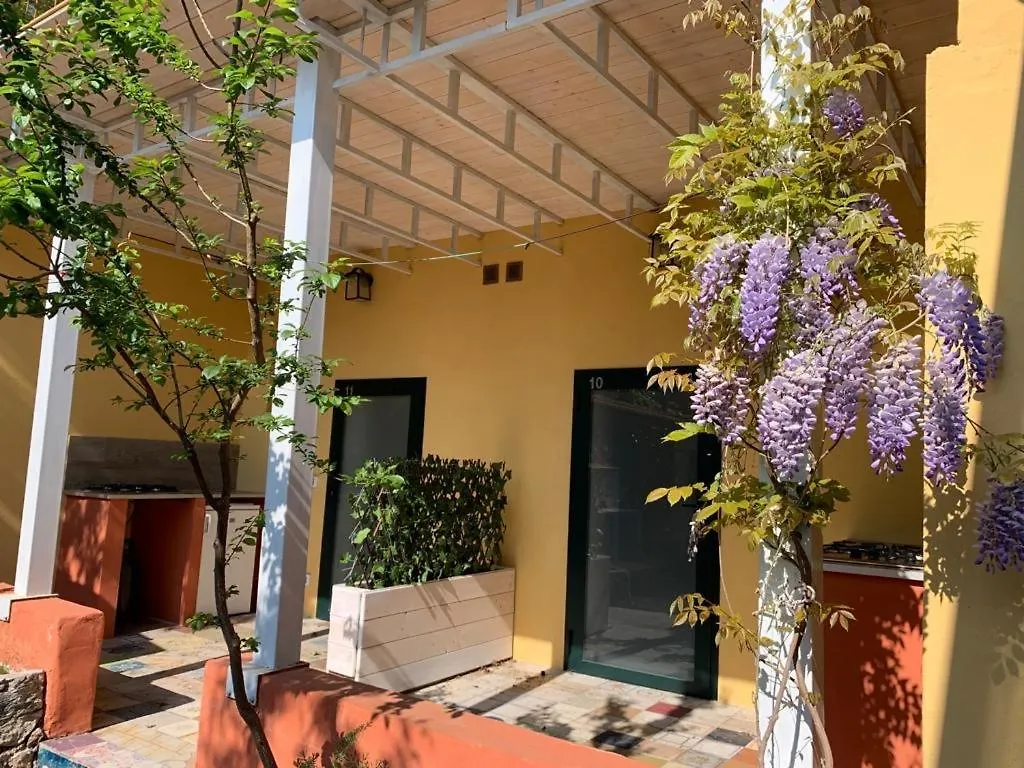 Parco Vacanze E Appartamenti Pfirsich Borghetto Santo Spirito
